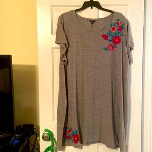 Torrid dress. Sz 5. Gently used. Very cute